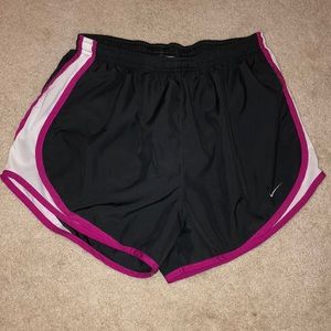 Women’s Nike Tempo Shorts